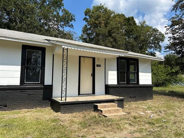 205 Gammage St in Elkhart, TX - Building Photo