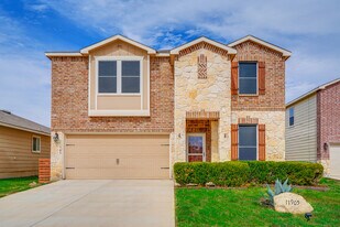 11905 Fieldcrest Run in San Antonio, TX - Building Photo