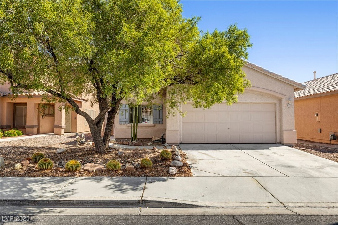 6804 Rosinwood St in Las Vegas, NV - Building Photo