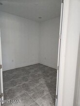 215 Gypsy Palace Ln in Daytona Beach, FL - Building Photo - Building Photo