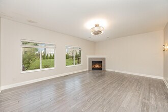 1099 Bayswater Dr in Union, KY - Building Photo - Building Photo