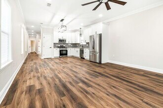 8332 Apple St in New Orleans, LA - Building Photo - Building Photo