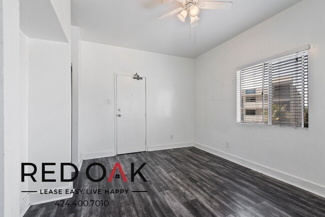 250 Loma Dr in Los Angeles, CA - Building Photo - Building Photo