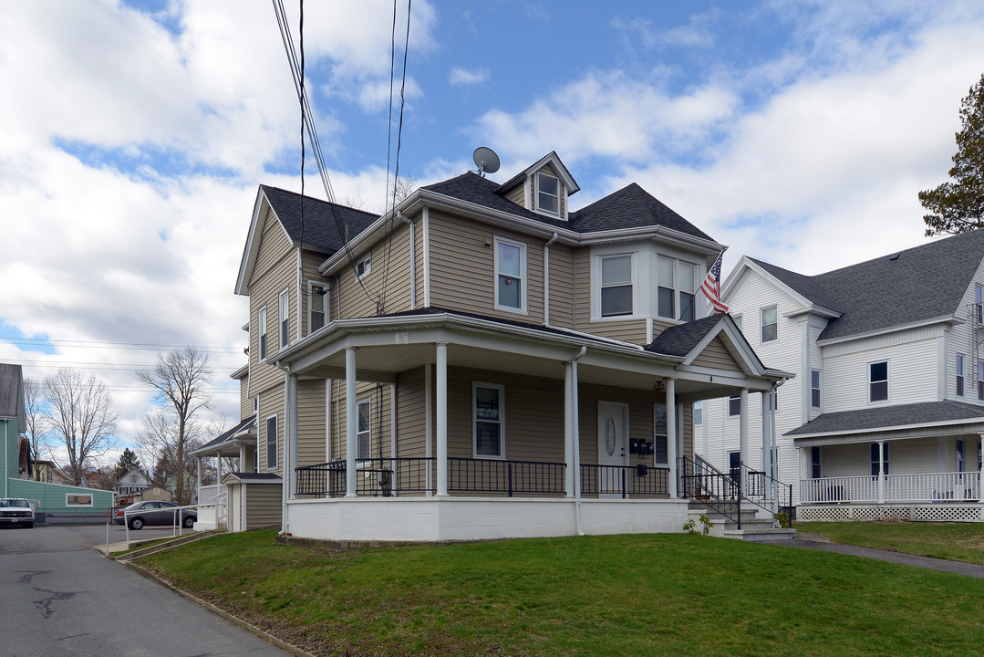 4 Webster St in Taunton, MA - Building Photo