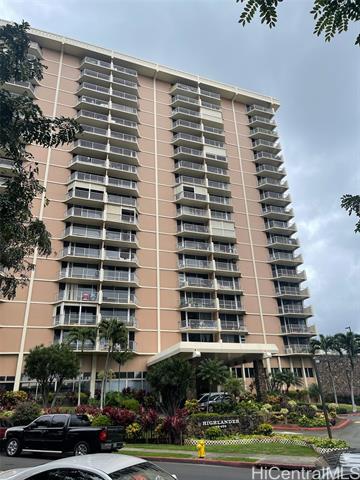 98-450-450 Koauka Loop in Aiea, HI - Building Photo