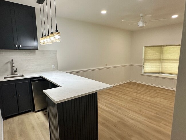 2306 Del Curto Rd in Austin, TX - Building Photo - Building Photo