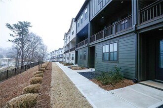 1305 Breezy St SE in Atlanta, GA - Building Photo - Building Photo