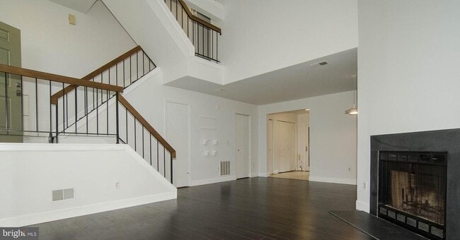 3335 Oakshade Ct in Fairfax, VA - Building Photo - Building Photo