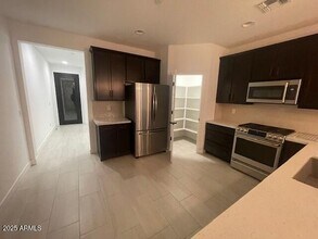 12399 W Forest Pleasant Pl in Peoria, AZ - Foto de edificio - Building Photo