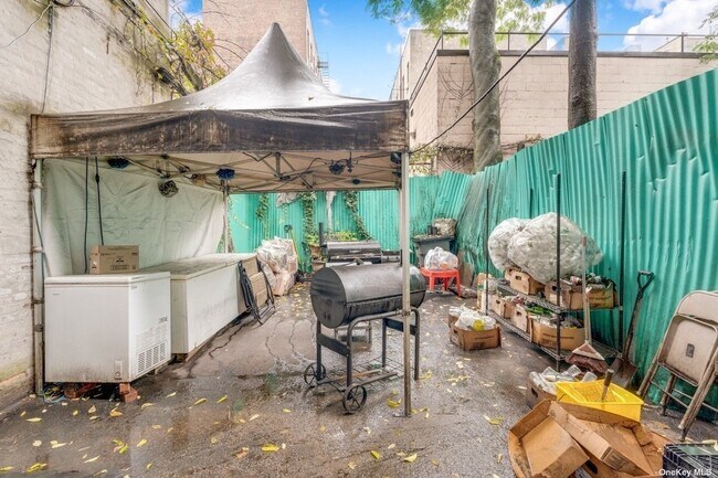 648 Rogers Ave in Brooklyn, NY - Building Photo - Building Photo