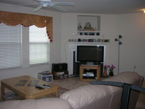 13518 Ridgemoor Dr in Midlothian, VA - Building Photo - Building Photo