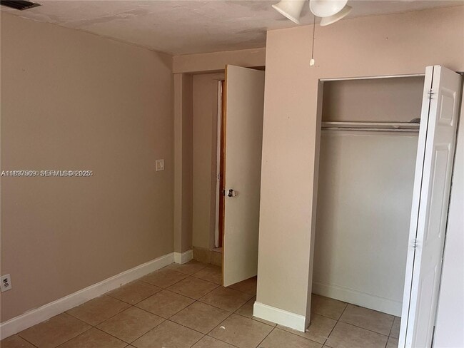 1330 NE 212th Terrace in Miami, FL - Building Photo - Building Photo