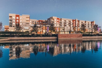 Skylofts at the Heritage in Andover, KS - Foto de edificio - Building Photo