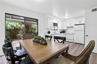 3342 Bradbury Rd in Los Alamitos, CA - Building Photo - Building Photo