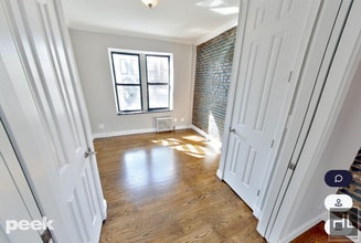 East 13th Street, Unit 29 in New York, NY - Foto de edificio - Building Photo