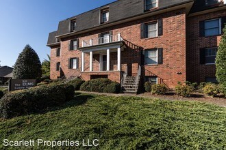 331 9th Ave Dr NE-Unit -01-20 in Hickory, NC - Building Photo - Building Photo