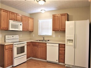 7436 Maple Twig Ave in Canal Winchester, OH - Building Photo - Building Photo