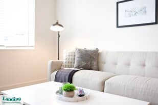 9650 52nd Ave E in Palmetto, FL - Building Photo