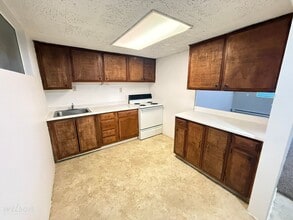 6602 W Lincoln Ave in Yakima, WA - Building Photo - Building Photo