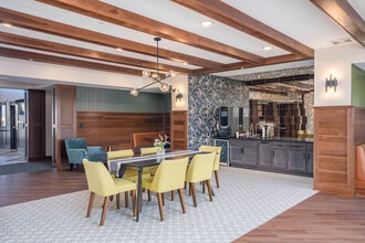 The Carver Apartments in Chaska, MN - Foto de edificio - Interior Photo