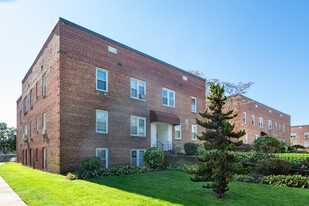 Hawthorne Gardens Apartments