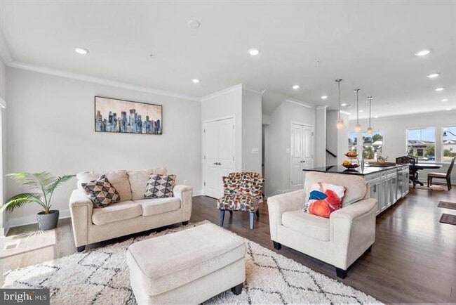 property at 614 Chalcedony Ln