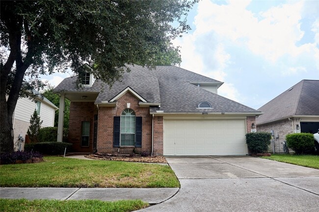 5319 Lindenchase in Houston, TX - Building Photo - Building Photo