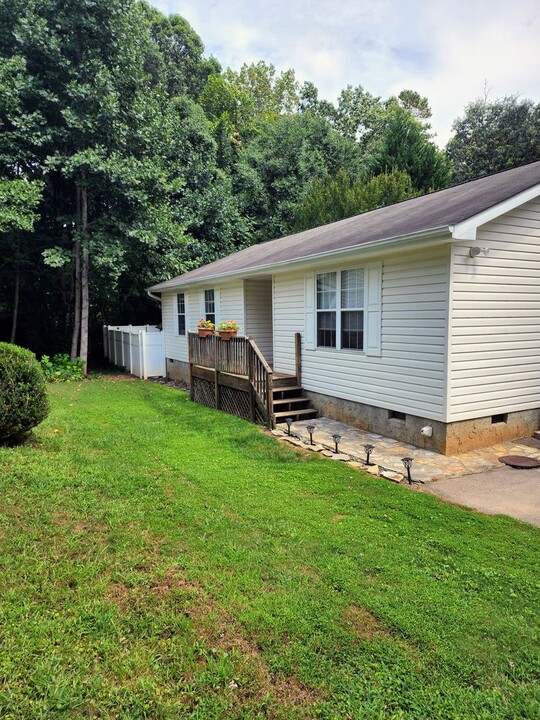 16 Dawson Pl in Asheville, NC - Building Photo