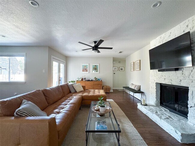 3704 Harpers Ferry Ln in Austin, TX - Building Photo - Building Photo