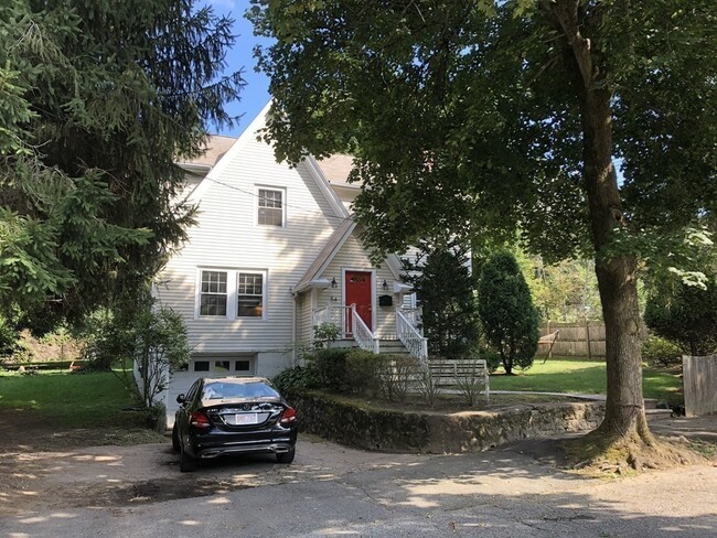 54 Duxbury Rd, Unit 1