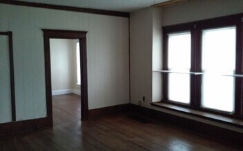 730 Vattier Street in Manhattan, KS - Building Photo - Building Photo