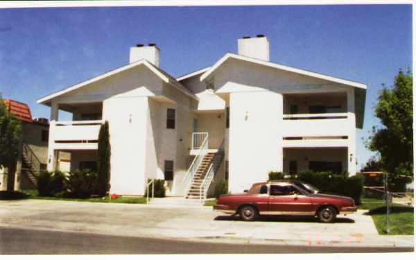 6249 Bellota Dr in Las Vegas, NV - Foto de edificio - Building Photo