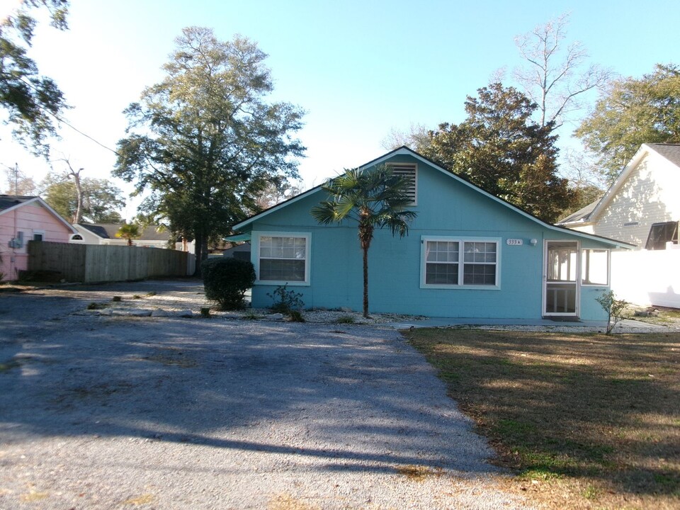 333 15th Ave S in Surfside Beach, SC - Building Photo