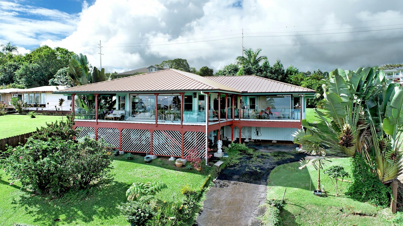 16 Kuikahi St in Hilo, HI - Building Photo