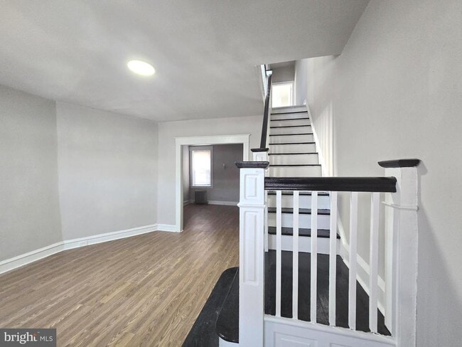 204 W Duncannon Ave in Philadelphia, PA - Building Photo - Building Photo