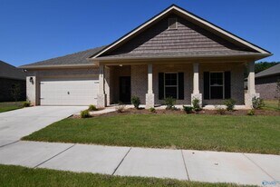 6508 Moon Crest Ln NW in Huntsville, AL - Building Photo