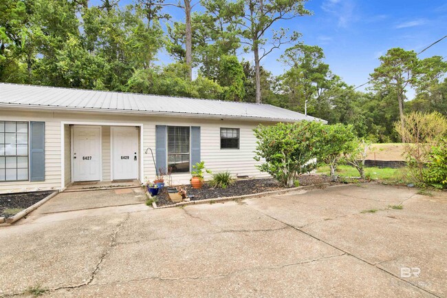 6429 Schoel Ln in Gulf Shores, AL - Building Photo - Building Photo