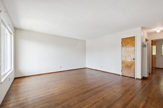 1612 Parker St in Berkeley, CA - Building Photo - Interior Photo