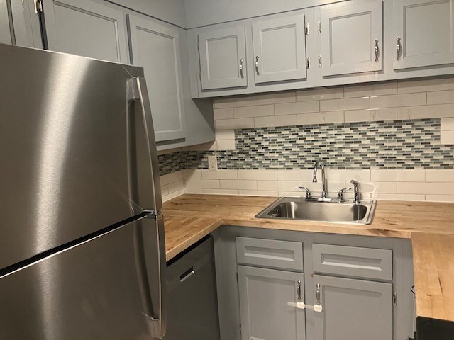 property at 116 Trapelo Rd