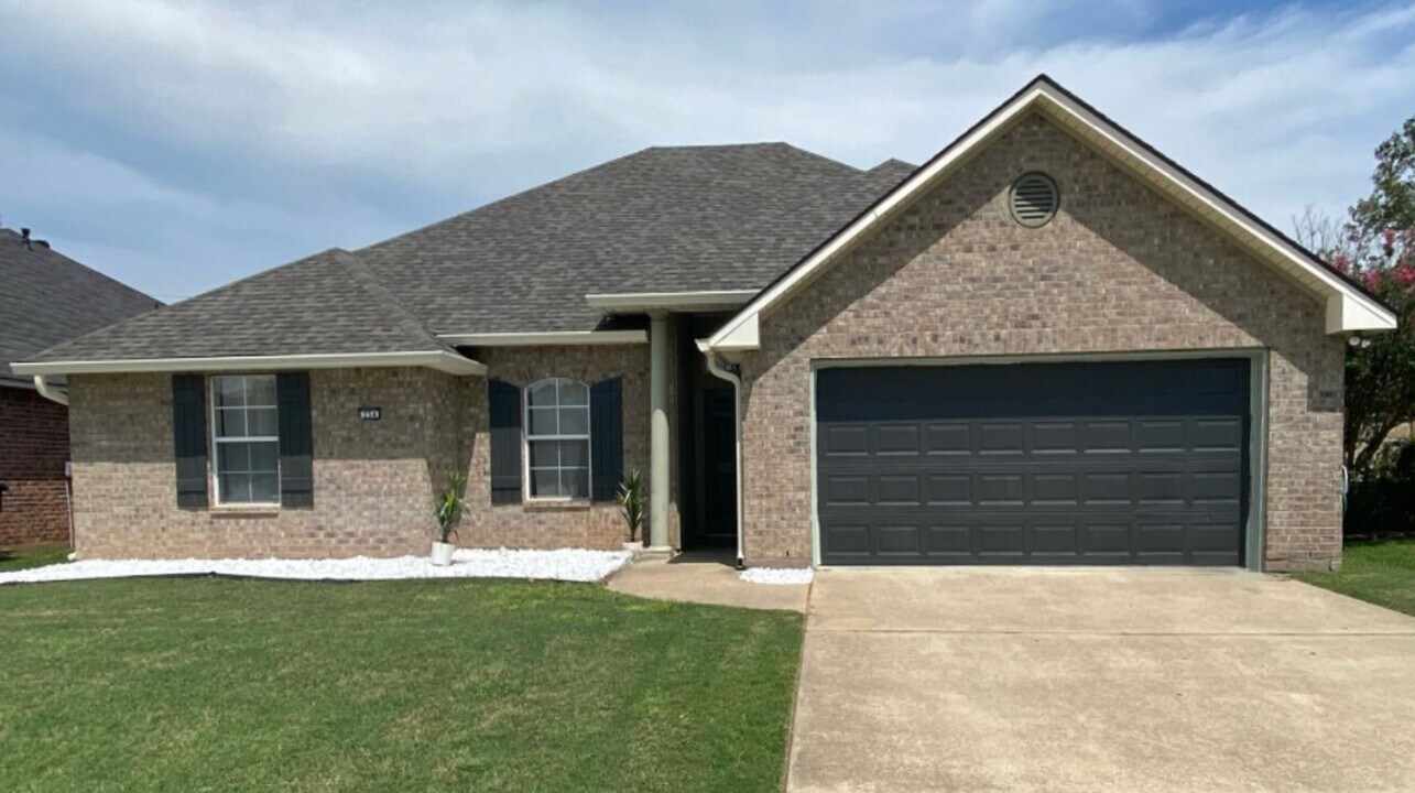 254 Avondale Ln in Bossier City, LA - Building Photo