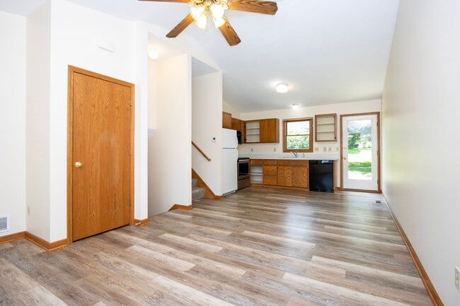 339 Villa St in Rittman, OH - Building Photo - Building Photo