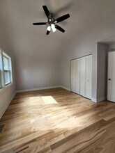 2404 S Trumbull Ave in Chicago, IL - Building Photo - Building Photo