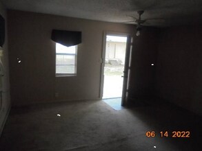 1935 Cotten Rd in Tyler, TX - Building Photo - Building Photo