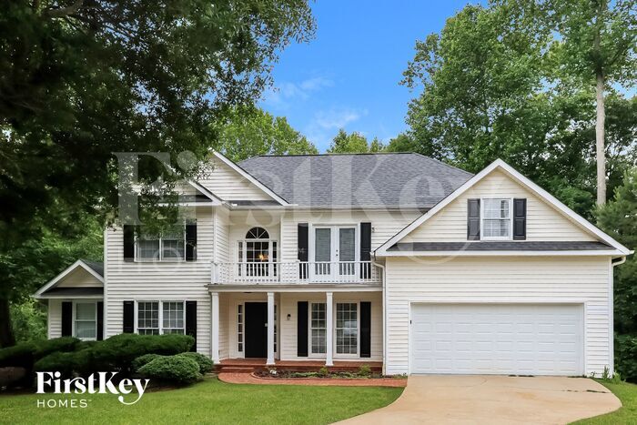 1368 Velvet Creek Ct SW in Marietta, GA - Building Photo