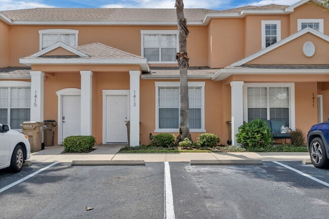 1413 Retreat Cir in Clermont, FL - Foto de edificio - Building Photo