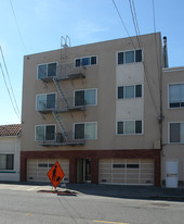 4425 Balboa St Apartments