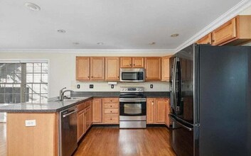 3169 Caversham Park Ln in Lexington, KY - Building Photo - Building Photo