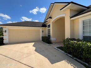 389 Sparrow Branch Cir in Jacksonville, FL - Building Photo - Building Photo
