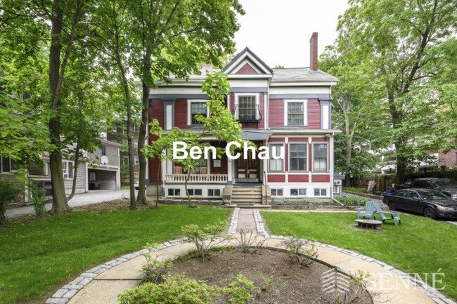 property at 10 Trowbridge St