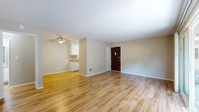 551 Alameda del Prado in Novato, CA - Building Photo - Building Photo